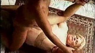 Gran enjoys a good romp - porn video